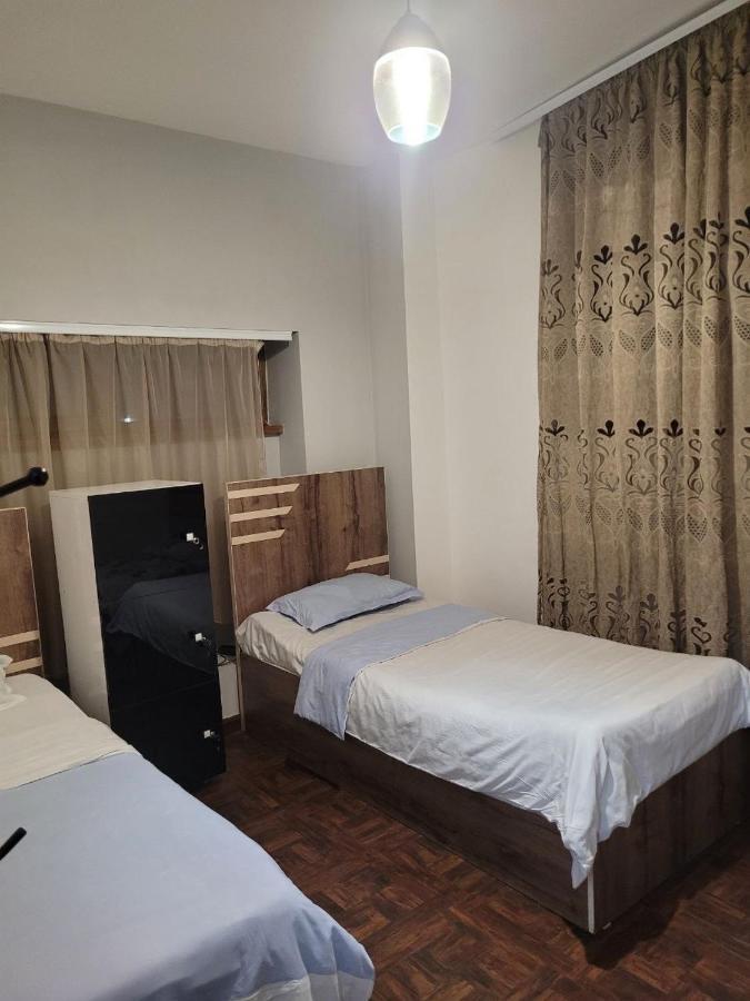Hotel In Center Of Ереван Екстериор снимка